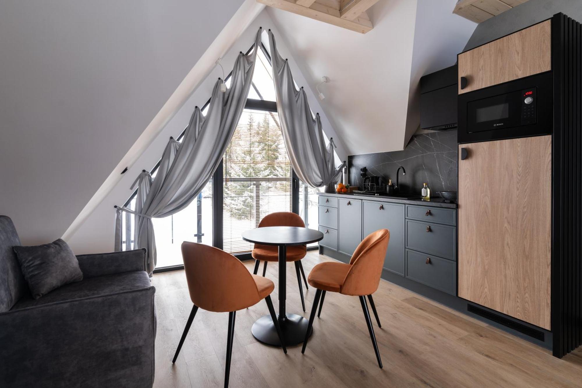 Alpina & Kameralne Apartment